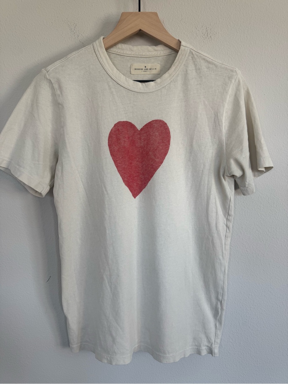 Imogene + Willie Heart Graphic Tee Small Cream Red Made In USA 100% Cotton - Picture 2 of 10